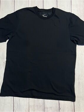 Nike Dri-Fit Black Short Sleeve Crew Neck Tee size L